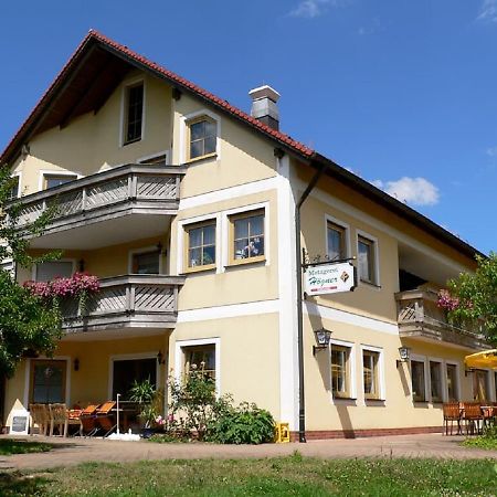 Landgasthof Zum Schloss Birgland Esterno foto