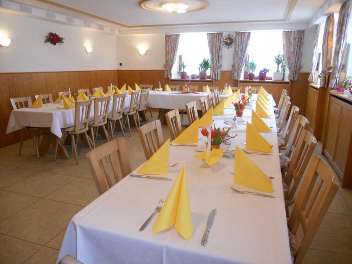 Landgasthof Zum Schloss Birgland Esterno foto